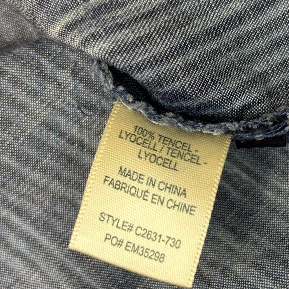 Denim button Down - Picture 4 of 4